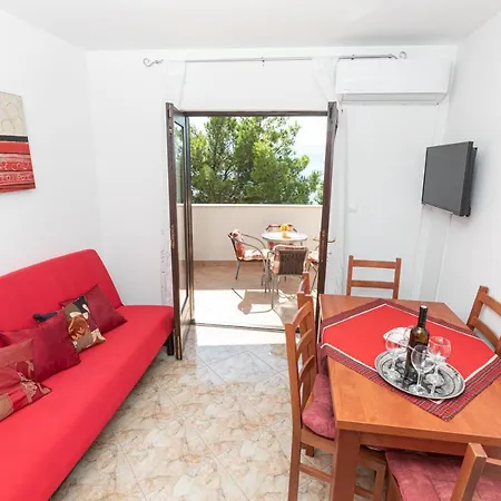 Apartment Cvita Omis
